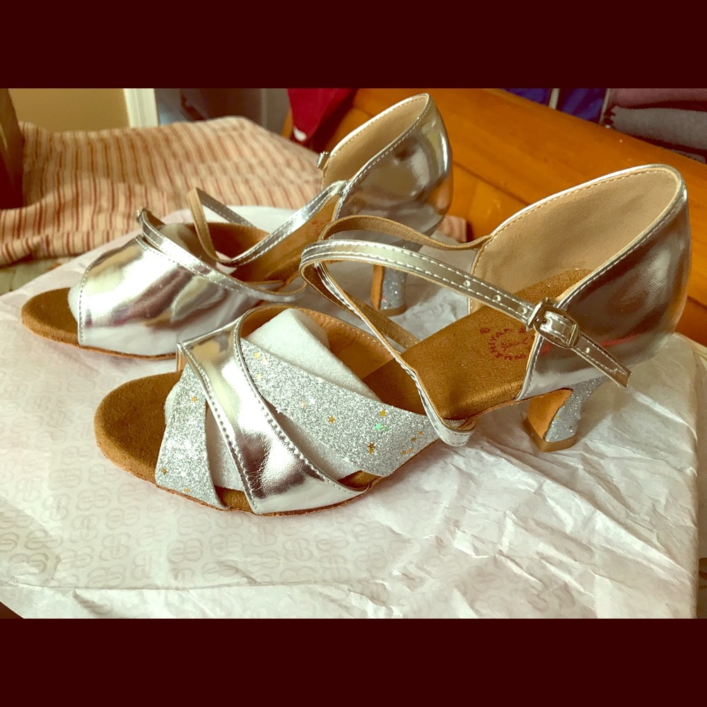 COPY - Ladies dancing shoes